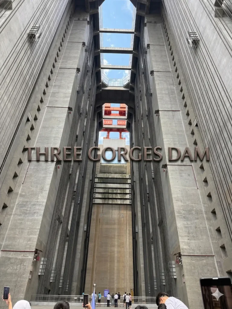 Hubei Itinerary
Hubei culture tour
Three Gorges dam tour