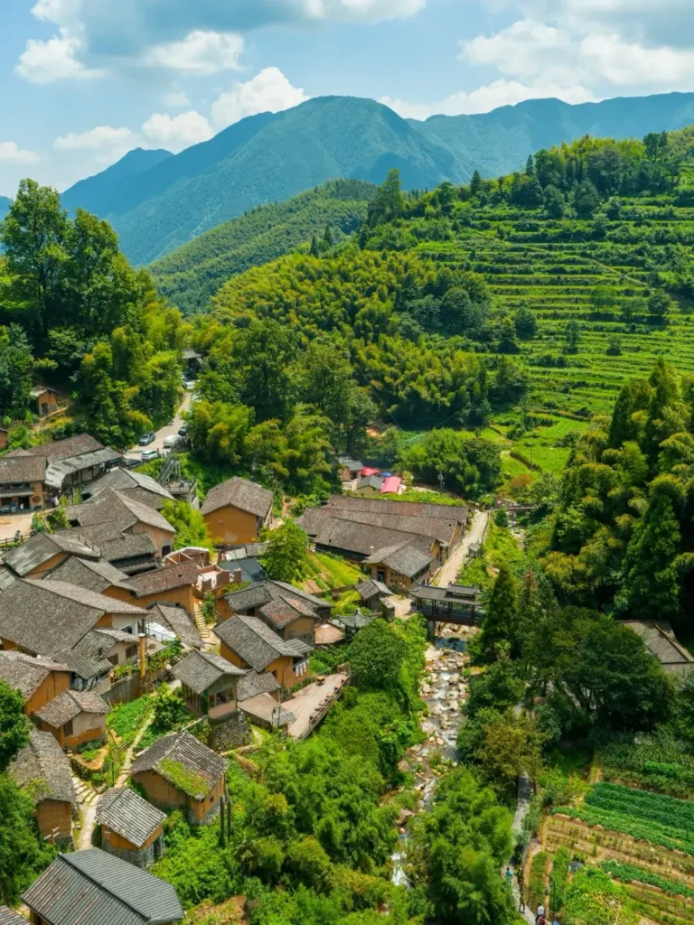 Zhejiangtravel guide
Things to do in Zhejiang
13-day Zhejiang itinerary
Xiandu Scenic Area
Lishui
Zhejiang water towns