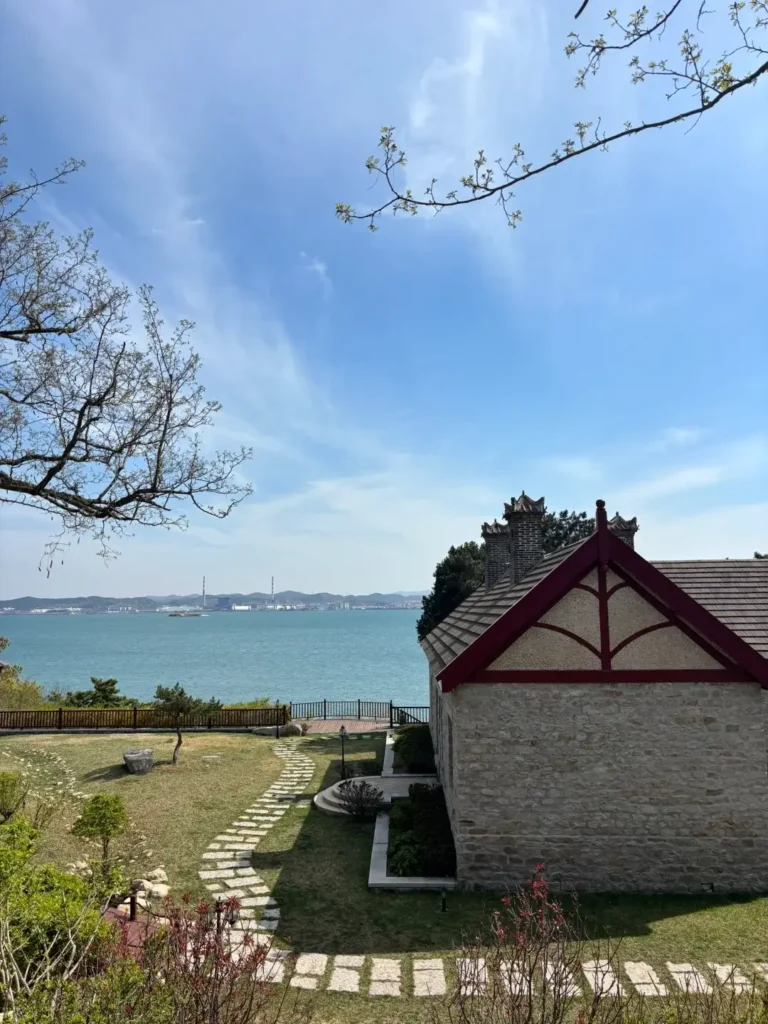 Liugong Island
8-Day Qingdao Itinerary
Weihai coastal tour