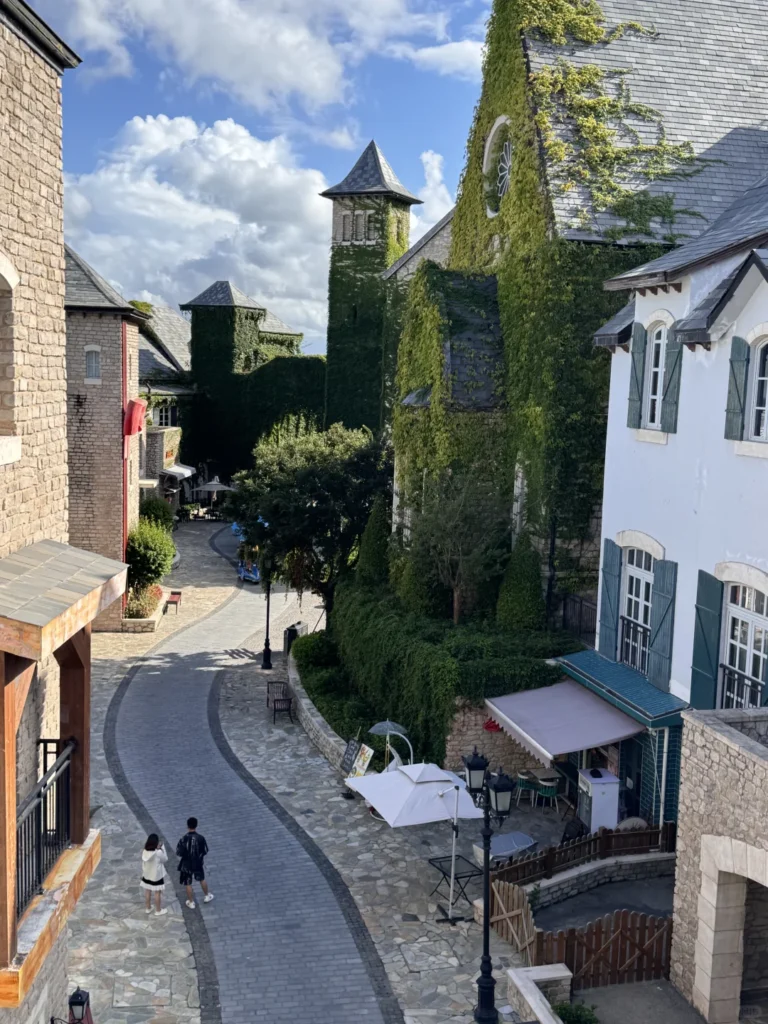 Xiamen itinerary
Xiamen travel guide
Fujian travel
Gulangyu Island
Minnan culture
Colonial Mansions