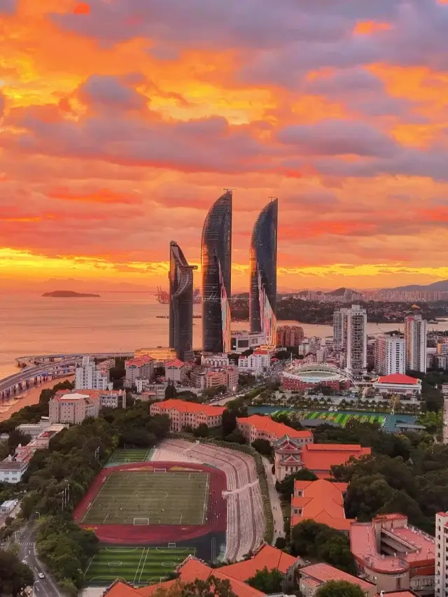 Xiamen itinerary
Xiamen travel guide
Fujian travel
Gulangyu Island
Minnan culture
Xiamen University