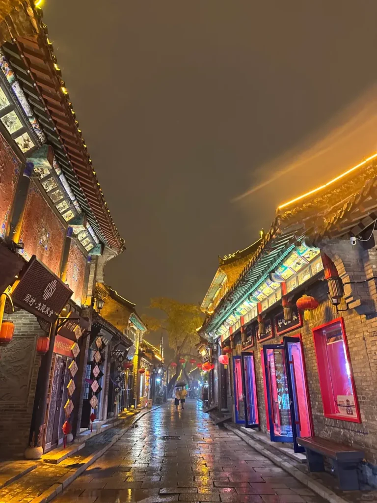 China Itinerary
13 days off the beaten path
Mount Tai hike
Confucius hometown
Zhoucun Ancient Commercial Town
Qingdao coast