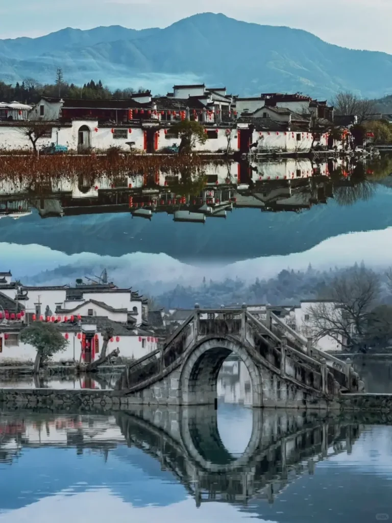 HongCun Village
Anhui travel guide