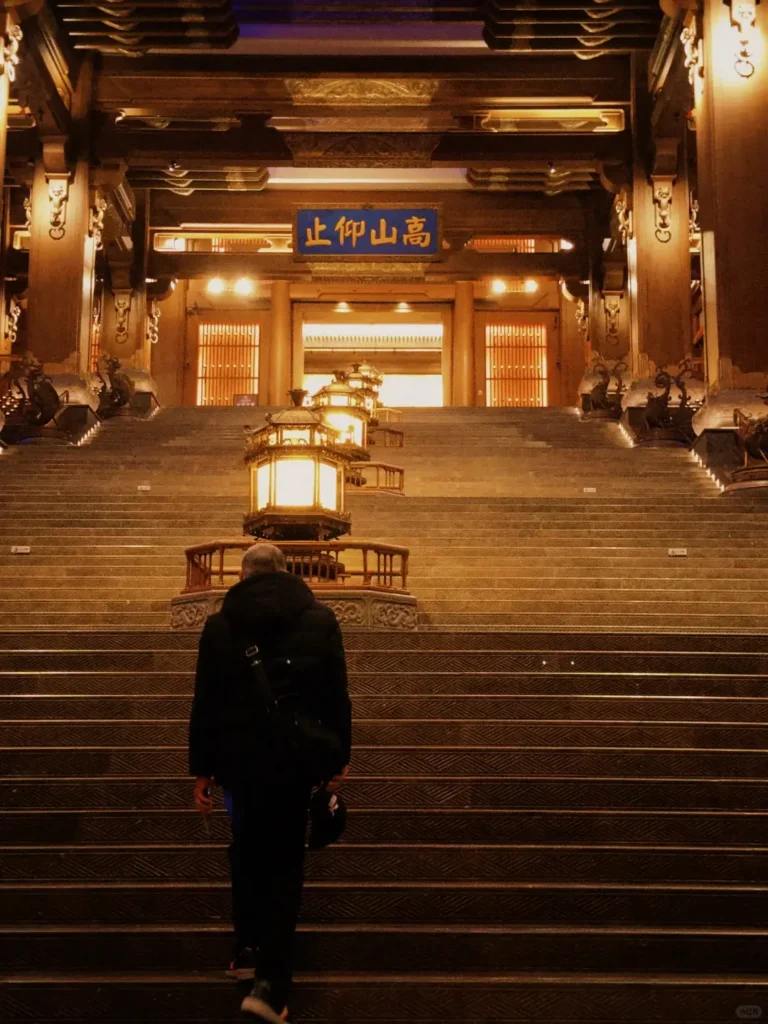 China Itinerary
13 days off the beaten path
Mount Ni (Nishan)
Mount Tai hike
Confucius hometown
Qingdao coast