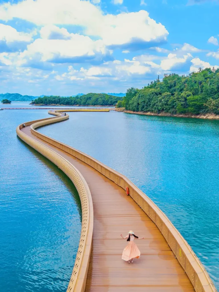 Jiangxi Itinerary
Jiangxi culture tour
Mount Lu hiking
Jiujiang