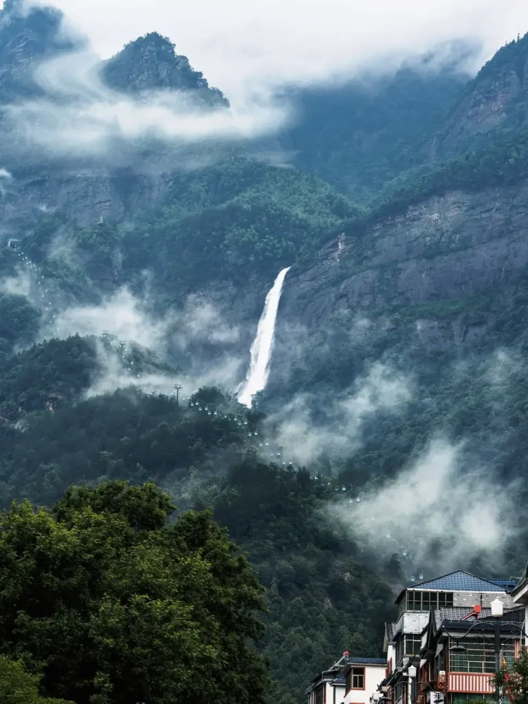 Jiangxi Itinerary
Jiangxi culture tour
Mount Lu hiking
Jiujiang