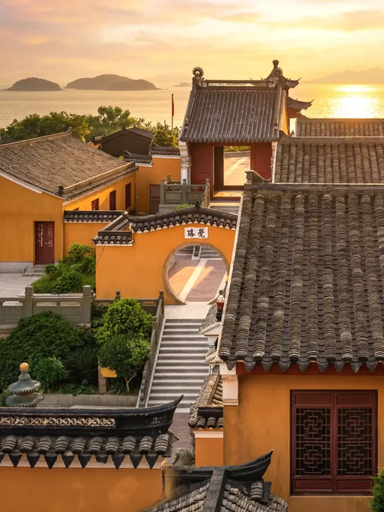 Mount Putuo
Zhejiangtravel guide
Things to do in Zhejiang
13-day Zhejiang itinerary
Mount Putuo
Zhejiang water towns