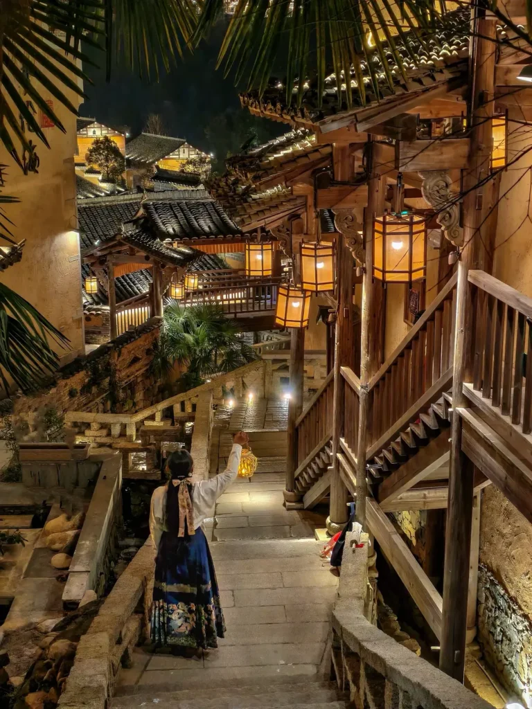 Jiangxi Itinerary
Jiangxi culture tour
Wuyuan ancient villages
Wangxian Valley (The Real-Life Fantasy Town)
Shangrao