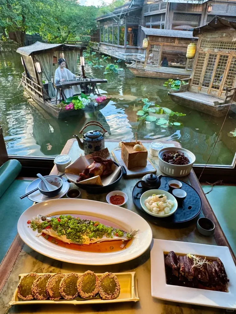 Hangzhou travel guide
Things to do in Hangzhou
Hangzhou 7-day itinerary
Hangzhou culture
West Lake Vinegar Fish&Dongpo Pork