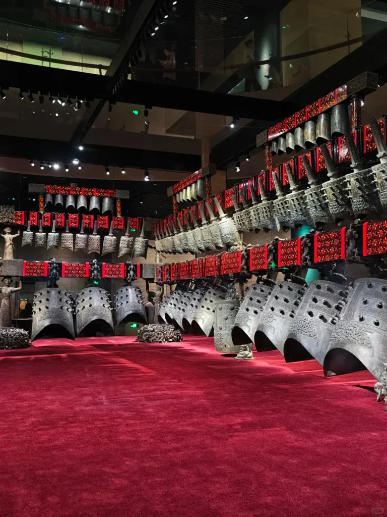 Hubei Itinerary
Hubei culture tour
Three Kingdoms history guide
bianzhong music
Hubei Provincial Museum
Chu-state treasures