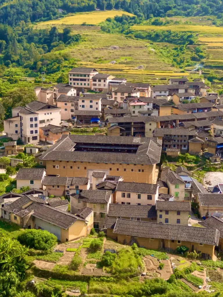 Fujian Itinerary
Fujian culture tour
Hakka Tulou guide
Yongding
Yongding Tulou (The King of Tulou)