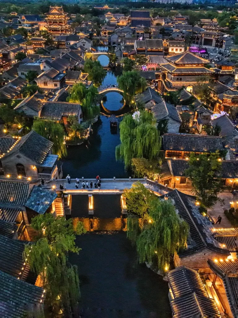 China Itinerary
13 days off the beaten path
Mount Tai hike
Confucius hometown
The City of Springs
Jinan