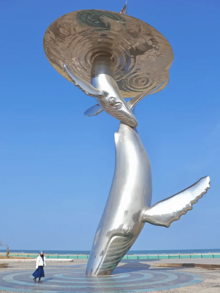 8-Day Qingdao Itinerary
Yantai wine tasting
Best seafood in China
Yantai Fishermen's Wharf
the Golden Beach (Jinshatan)