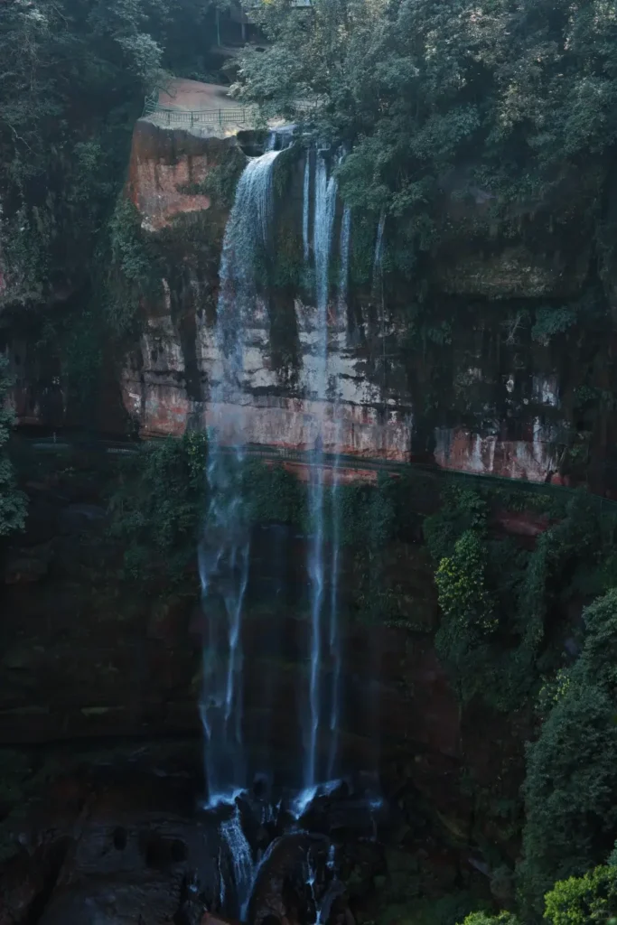 Hubei Itinerary
Hubei culture tour
Wudang Mountains Taoism
Yanziya Area