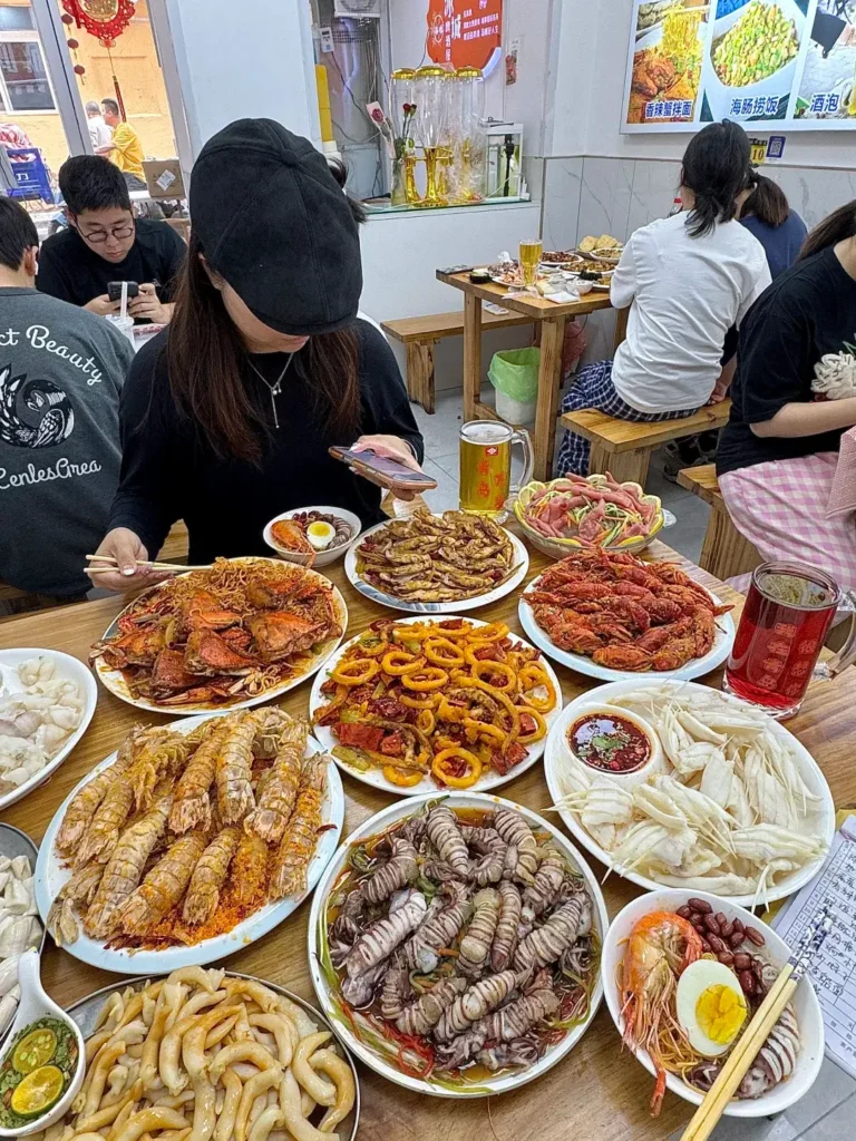 8-Day Qingdao Itinerary
Qingdao travel guide
Best seafood in China
Badaguan Scenic Area
Haidao Pijiu Wu (Taidong Alley)