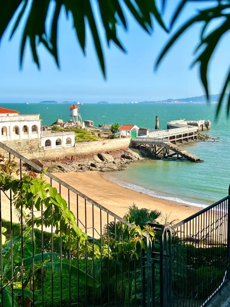 Xiamen itinerary
Xiamen travel guide
Fujian travel
Gulangyu Island
Minnan culture