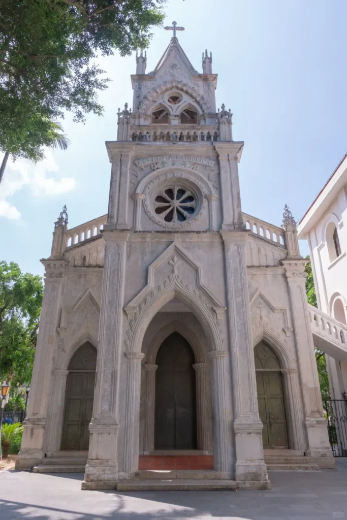 Xiamen itinerary
Xiamen travel guide
Fujian travel
Gulangyu Island
Minnan culture
Colonial Mansions