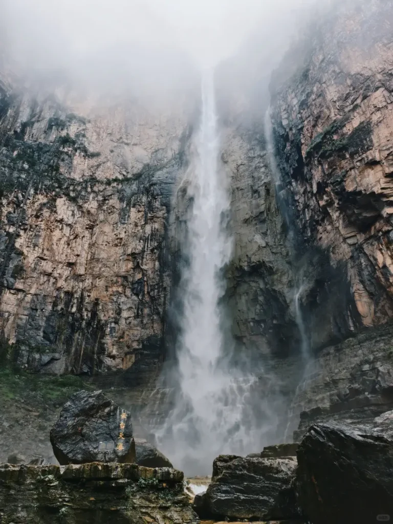 Henan itinerary
Henan travel guide
China travel
High Peaks
Cornel Peak