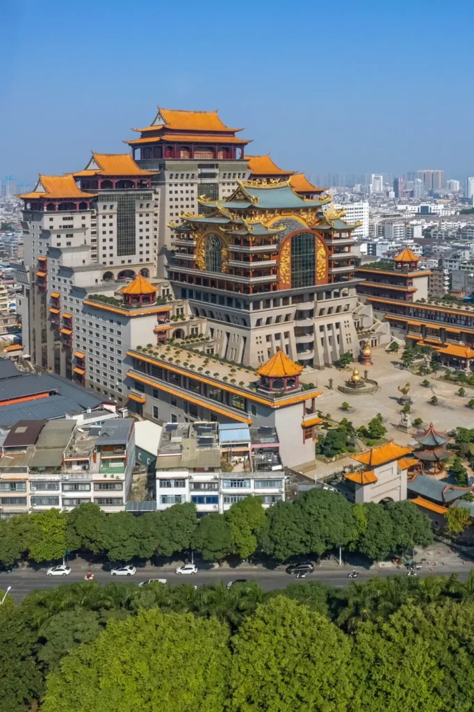 Yulin travel guide
Things to do in Yulin
Yulin attractions
Yuntian Palace
Yulin itinerary
A breathtaking view of Yuntian Palace to highlight the best things to do in Yulin