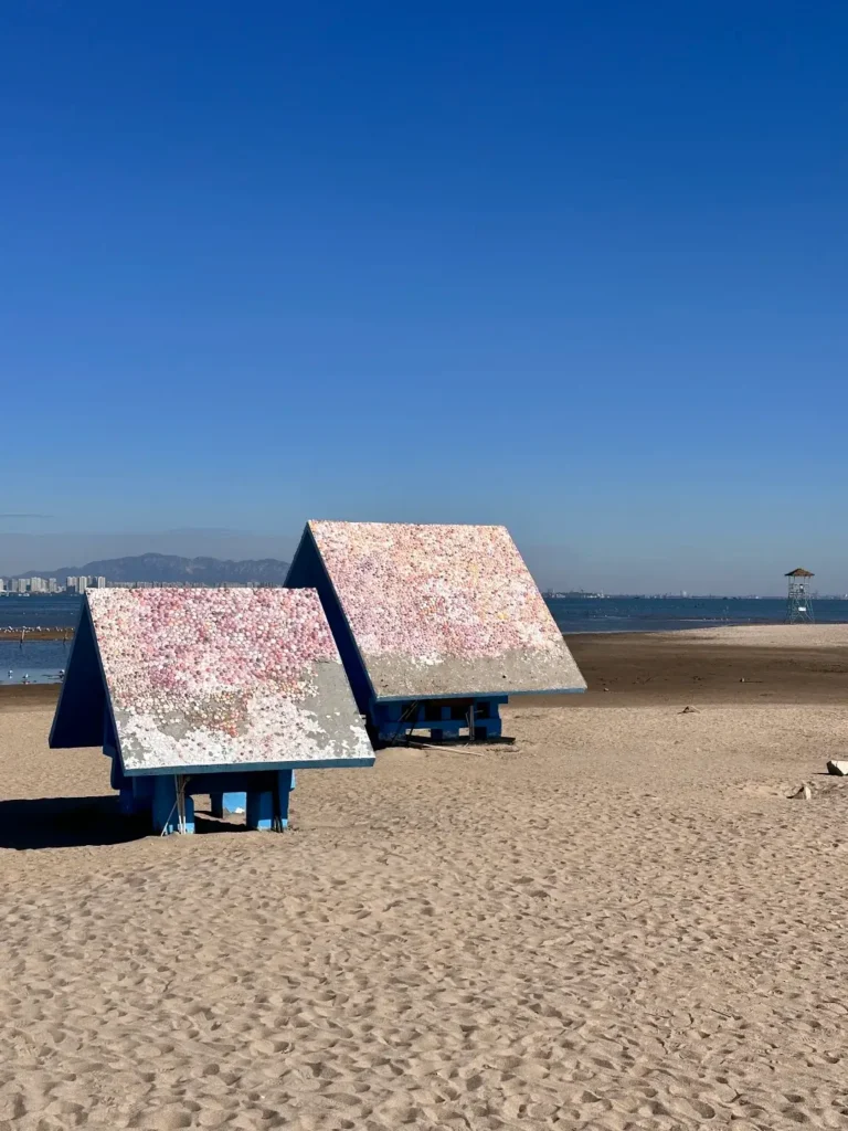 Qinhuangdao travel guide
Things to do in Qinhuangdao
Qinhuangdao attractions
Shanhaiguan Great Wall
Beidaihe beach
Aranya resort