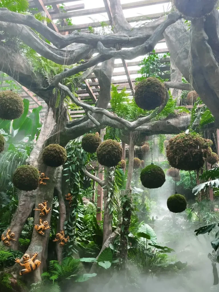 Nanning travel guide
Things to do in Nanning
Nanning attractions
Nanning Botanical Garden
Nanning itinerary