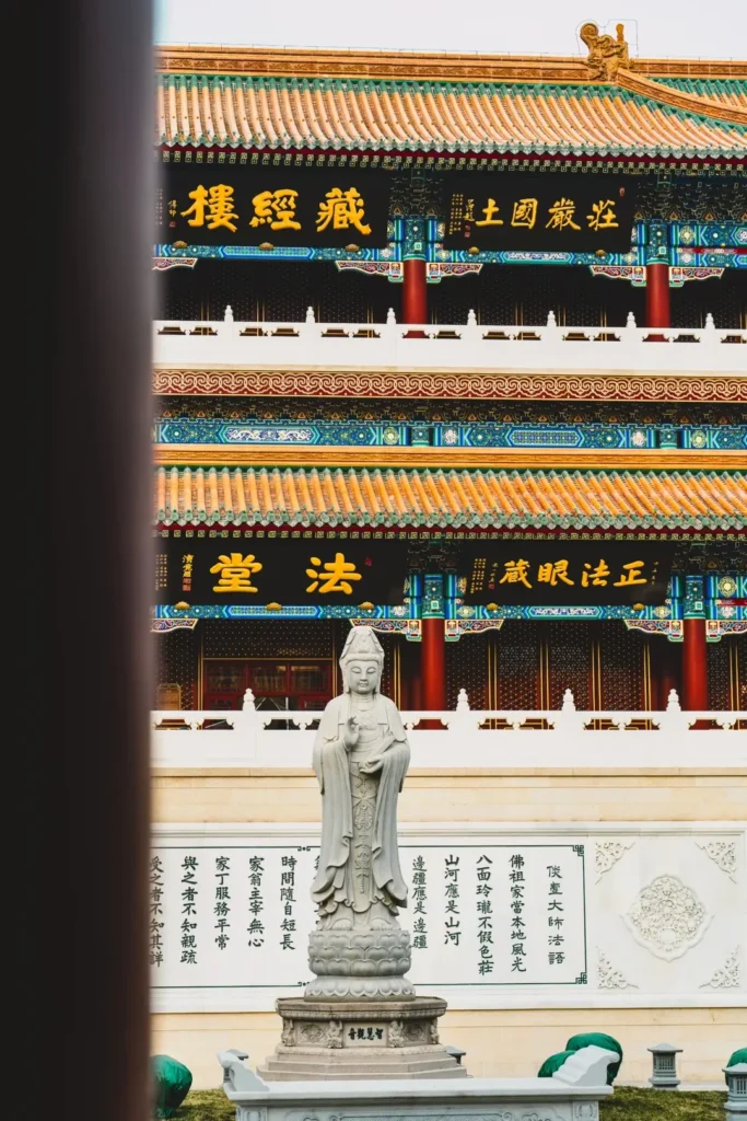 Tianjin travel guide
Things to do in Tianjin
Tianjin attractions
Tianjin itinerary
Five Great Avenues
Binhai Library