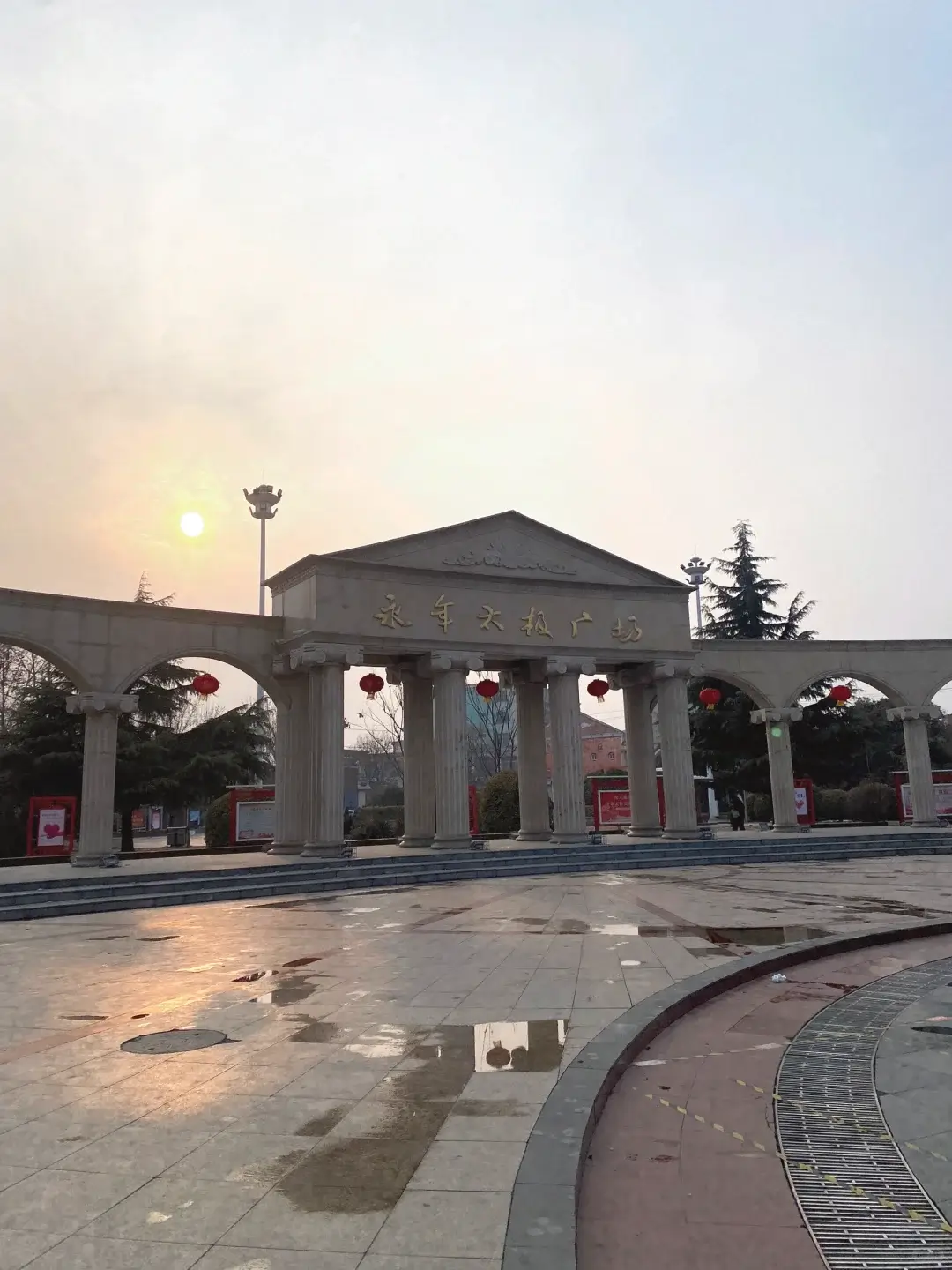Learning about Tai Chi history using this expert Handan travel guide.
Handan travel guide
Things to do in Handan
Handan attractions
Handan itinerary
Guangfu Ancient City
Tai Chi