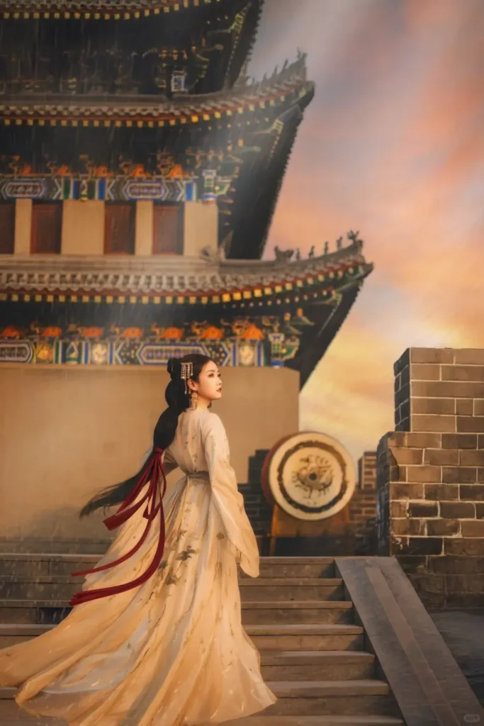 Henan itinerary
Henan travel guide
China travel
Luoyang
Kaifeng City Wall
Kaifeng