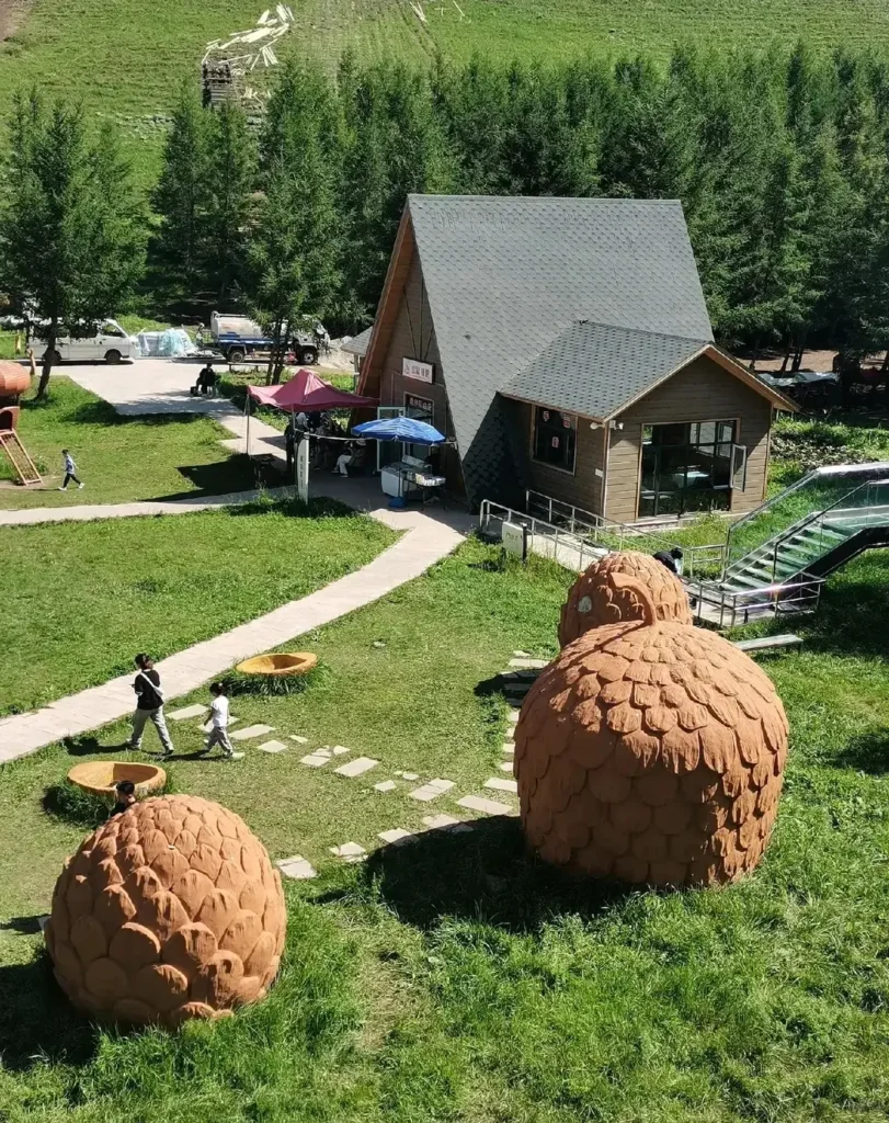 Chengde travel guide
hings to do in Chengde
Chengde attractions
Chengde itinerary
Chengde Mountain Resort
Little Potala Palace