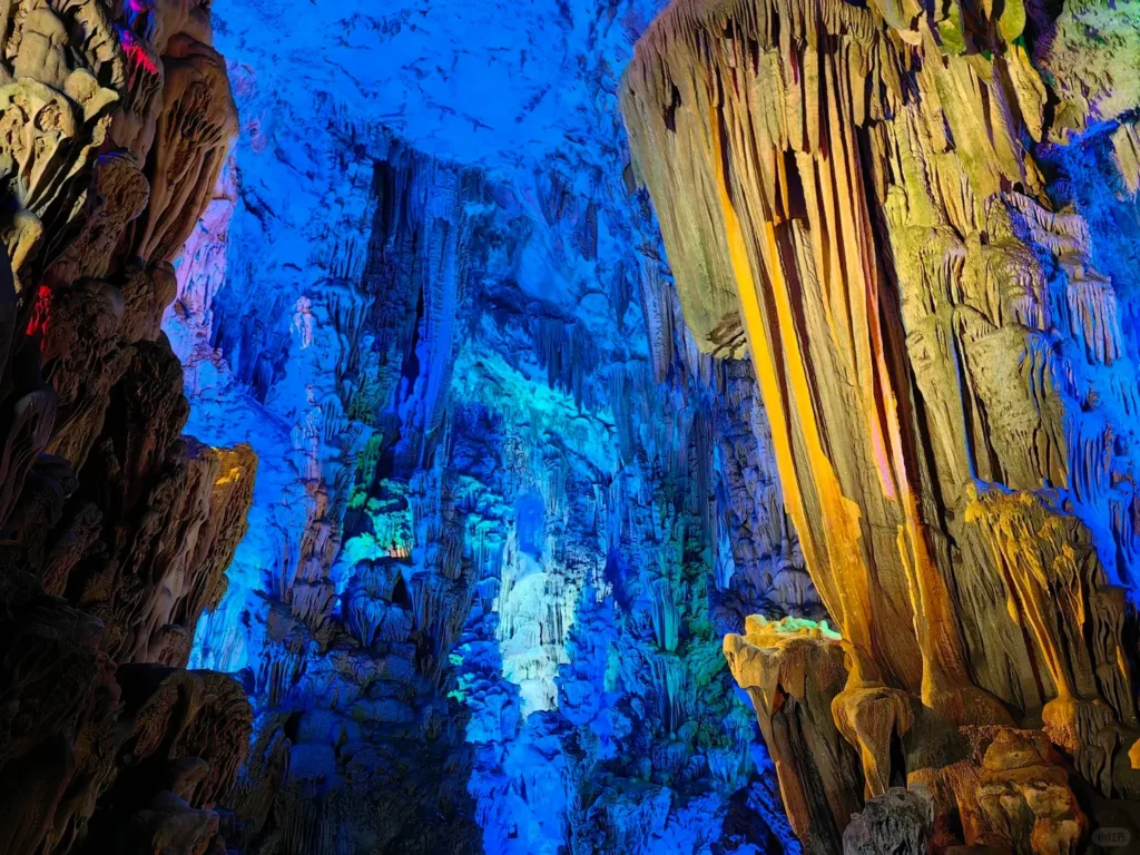 Guilin travel guide
Guilin itinerary
Yangshuo
Li River
Longji Rice Terraces
China travel
Reed Flute Cave (Ludi Yan)