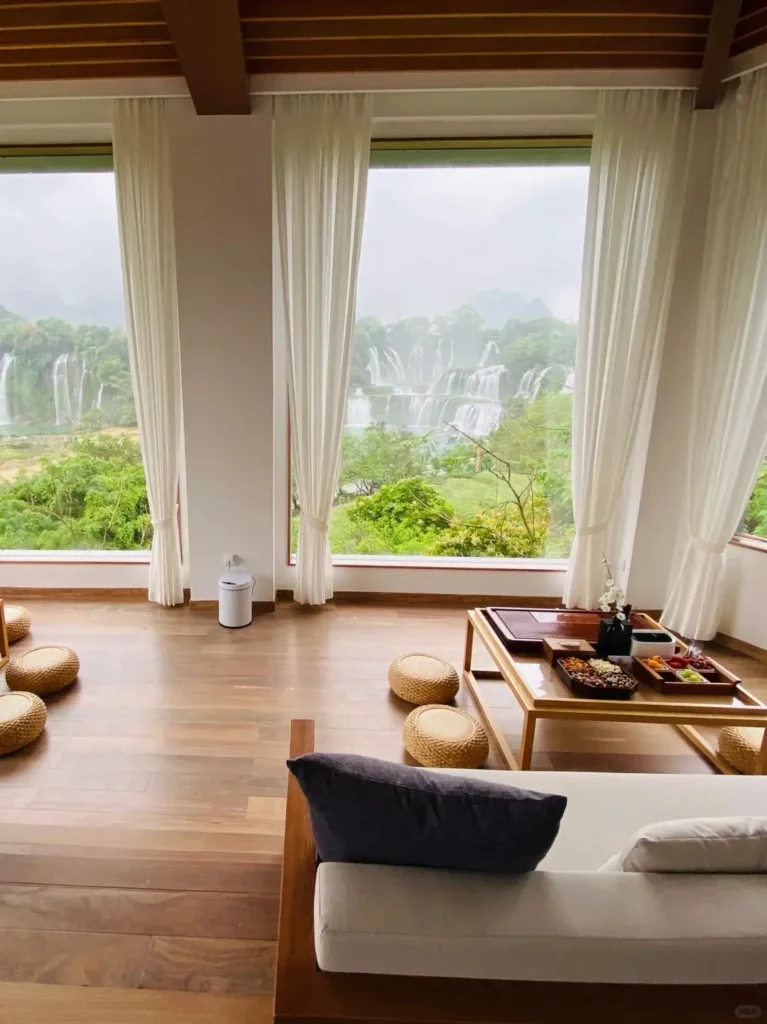 Guilin travel guide
Guilin itinerary
Yangshuo
Li River
Longji Rice Terraces
China travel
Yaoshan Tea Garden