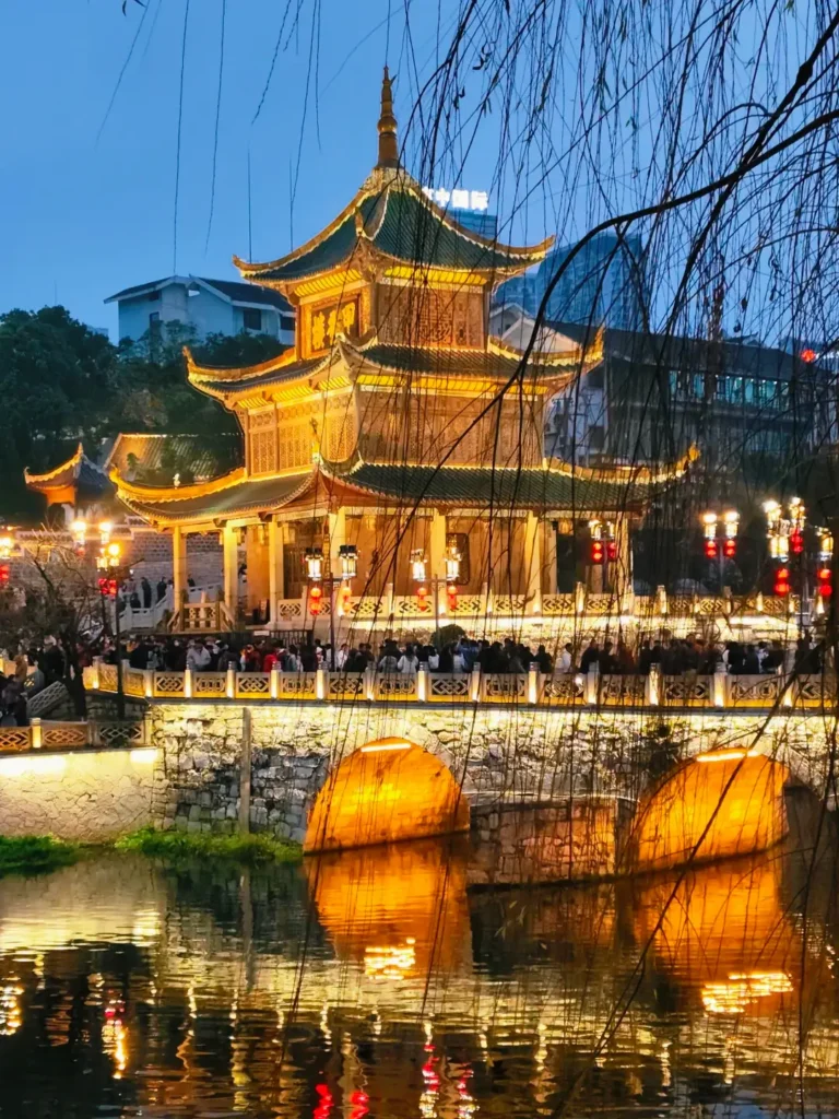 Guiyang travel guideGuiyang itineraryJiaxiu PavilionGuizhou travel