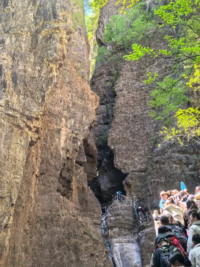Hiking the magnificent Baili Gorge to discover the top Baoding attractions on your Baoding itinerary.
Baoding travel guide
Things to do in Baoding
Baoding attractions
Baoding itinerary
Western Qing Tombs
Yesanpo