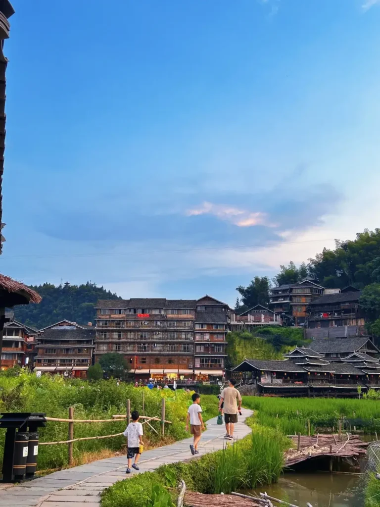 Liuzhou travel guide
Liuzhou itinerary
Luosifen
San jiang
top attractions
China travel