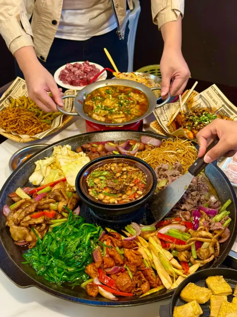 Guiyang travel guideGuiyang itineraryQingyan Ancient TownGuizhou travelGuiyang Food Guide