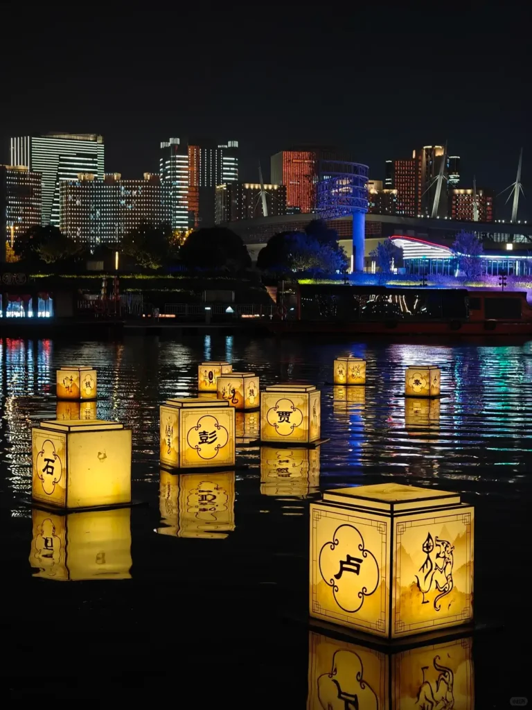 Zhengzhou itinerary
Zhengzhou travel guide
China travel
Ruyi Lake
Zhengdong New District (CBD)