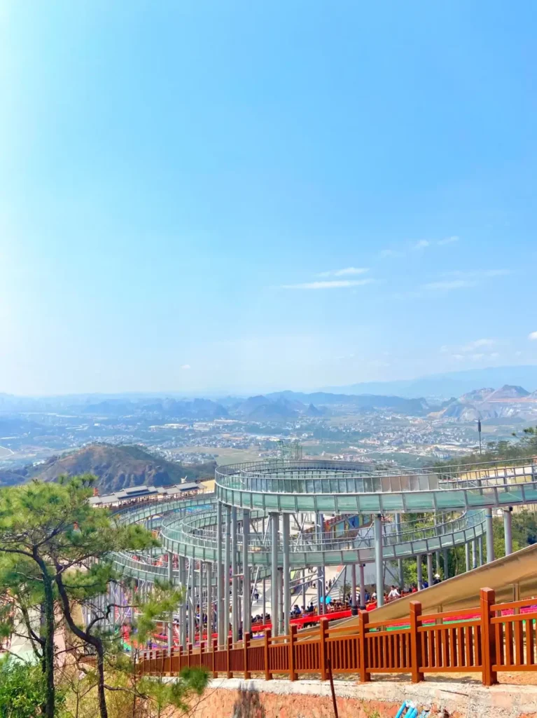 Yulin travel guide
Things to do in Yulin
Yulin attractions
Yuntian Palace
Yulin itinerary
Tongshi Ridge