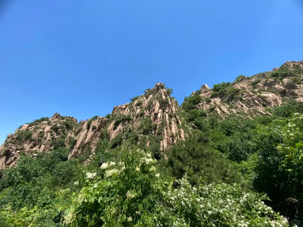 East Peak (Dongdashan)
