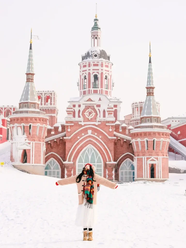 Beautiful traditional Russian-style wooden castles surrounded by deep white snow, a scenic hideaway featured in our Harbin 7-day itinerary.
Harbin 7-day itinerary
Things to do in Harbin
Harbin travel guide
Harbin Ice and Snow World
Central Street
St. Sophia Cathedral
Sun Island