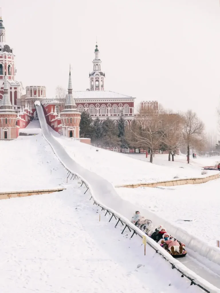 Beautiful traditional Russian-style wooden castles surrounded by deep white snow, a scenic hideaway featured in our Harbin 7-day itinerary.
Harbin 7-day itinerary
Things to do in Harbin
Harbin travel guide
Harbin Ice and Snow World
Central Street
St. Sophia Cathedral
Sun Island