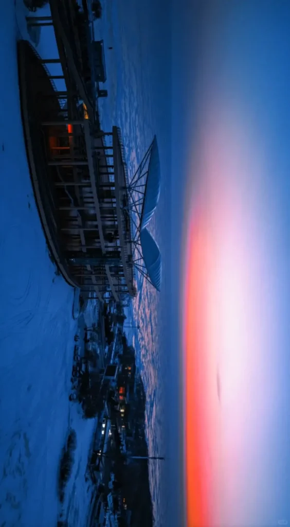 The ocean-like vastness of Xingkai Lake at sunset, providing ultimate inspiration for your Jixi travel guide and border itinerary.
Jixi travel guide
Things to do in Jixi
Jixi itinerary
Xingkai Lake
Hutou Fortress
Jixi Cold Noodles