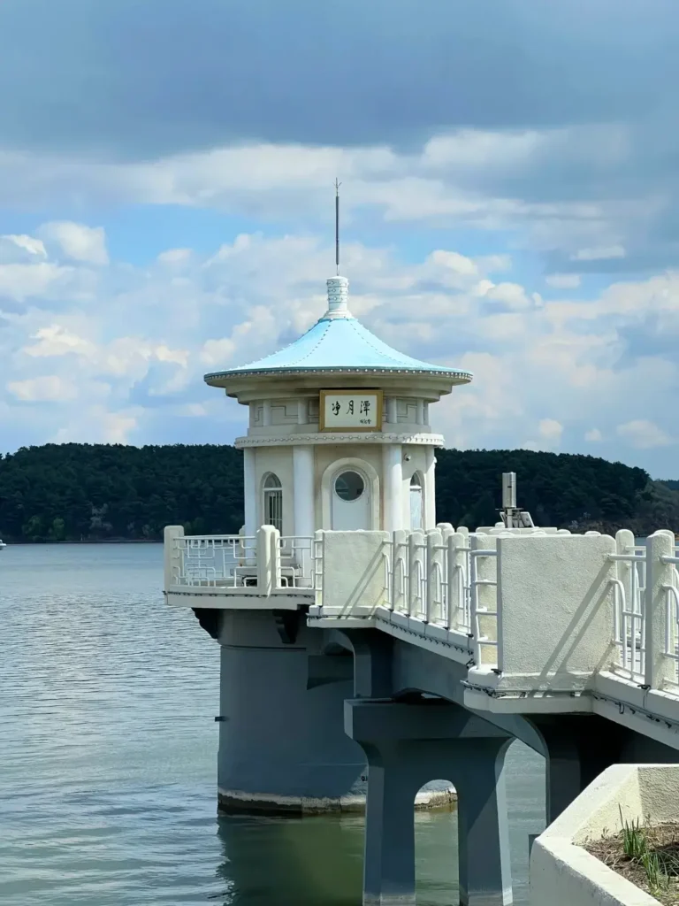 Exploring Jingyuetan is a key part of any Changchun itinerary and a highlight in this expert Changchun travel guide.
Changchun travel guide
things to do in Changchun
Changchun itinerary
Puppet Emperor Palace
Changchun Film Studio
Manchukuo history
Jingyuetan National Forest Park