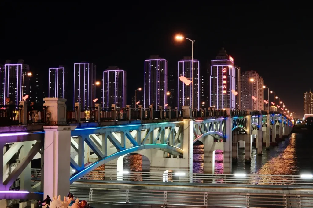 Jilin City travel guide
things to do in Jilin City
Jilin City itinerary
Jilin rime ice
Wusong Dao
Vanke Songhua Lake ski resort
Manchu copper hot pot