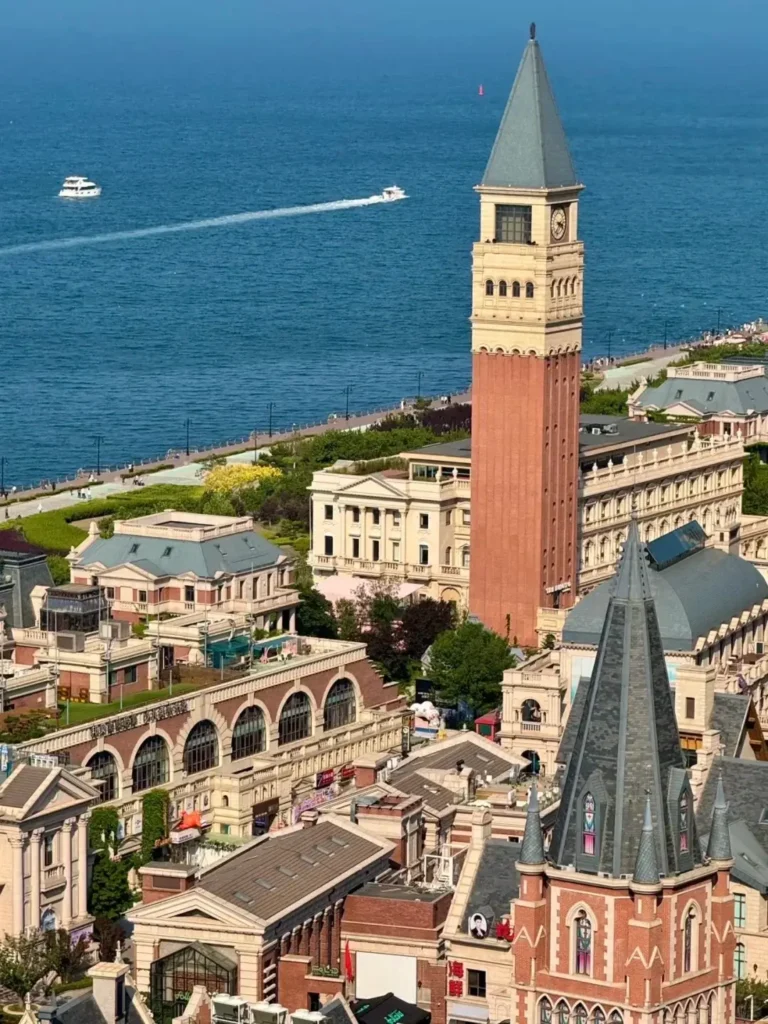 Visiting Xinghai Square is one of the top things to do in Dalian outlined in this Dalian travel guide.
Dalian travel guide
Things to do in Dalian
Dalian attractions
Dalian itinerary
Xinghai Square
Binhai Road
Lushun