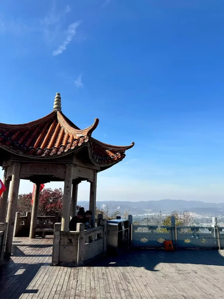 Benxi travel guide
Things to do in Benxi
Benxi attractions
Benxi itinerary
Benxi Water Caves
Guanmenshan
Maple leaves