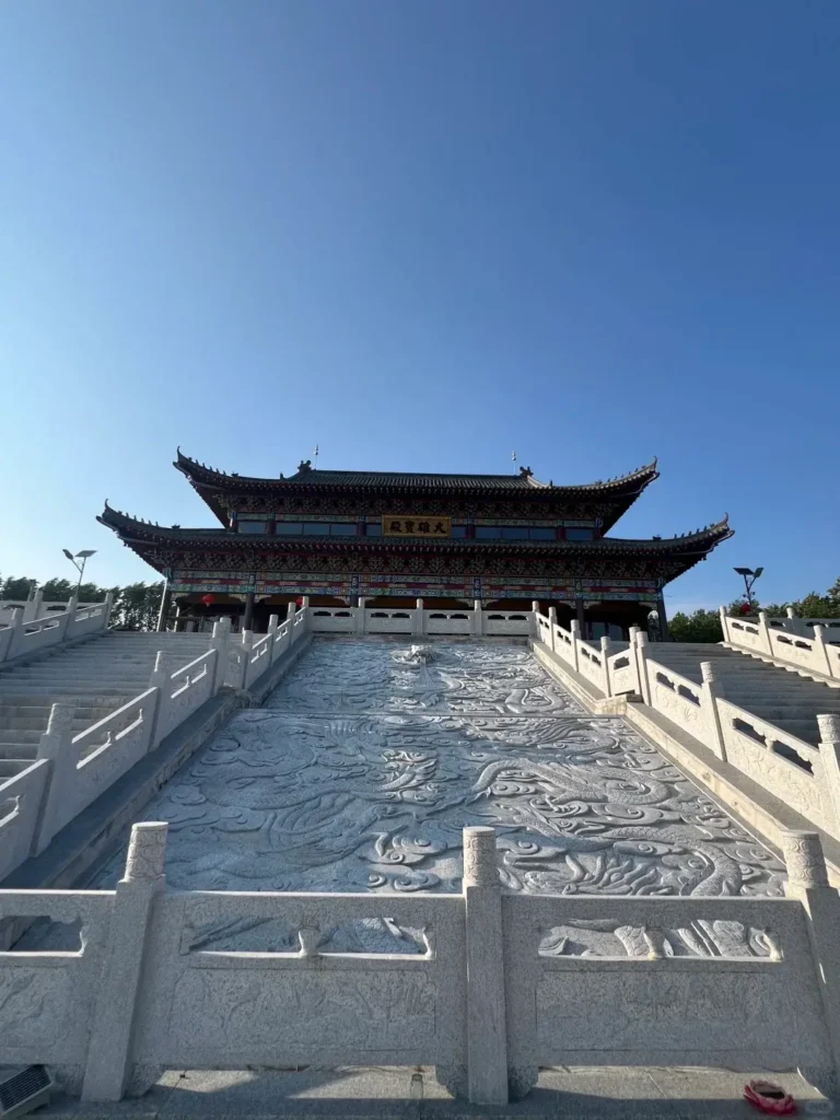 Songyuan travel guide
Things to do in Songyuan
Songyuan attractions
Songyuan itinerary
Chagan Lake
Winter Fishing
Qianguo Grassland
Longhua Temple
Fuyu Kingdom Ruins