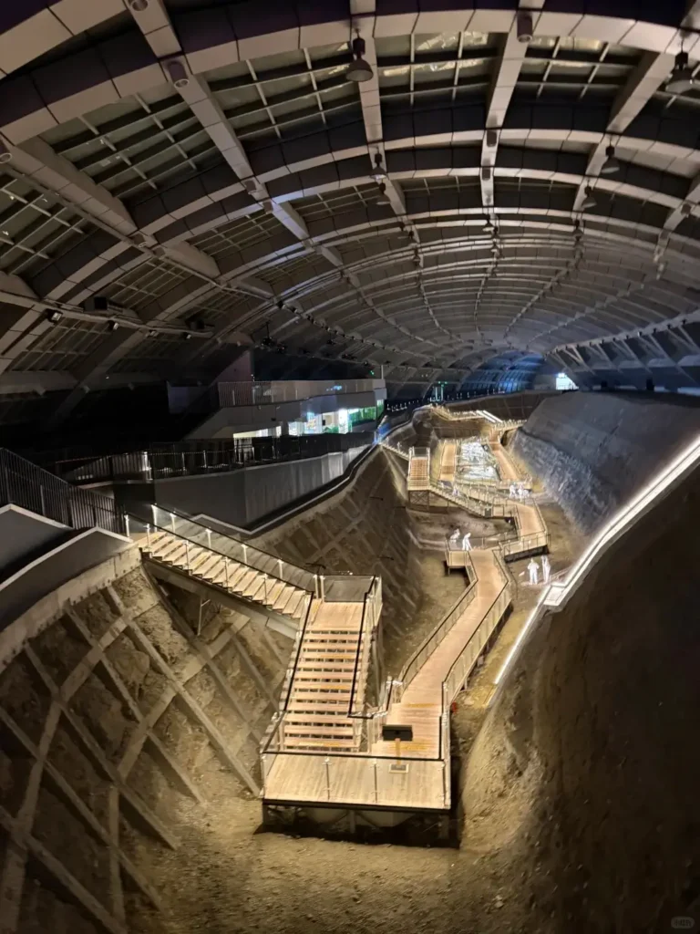 Exploring ancient fossils is a key part of any Chaoyang itinerary and a highlight in this expert Chaoyang travel guide.
Chaoyang travel guide
Things to do in Chaoyang
Chaoyang attractions
Chaoyang itinerary
Chaoyang fossils
Niuheliang
Jehol Biota