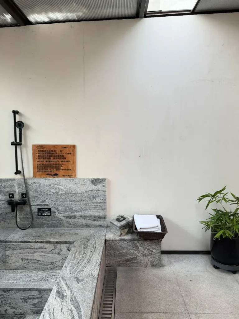 Relaxing at Tanggangzi Hot Springs is a core feature of this comprehensive Anshan travel guide.
Anshan travel guide
Things to do in Anshan
Anshan attractions
Anshan itinerary
Qianshan National Park
Jade Buddha Palace
Tanggangzi