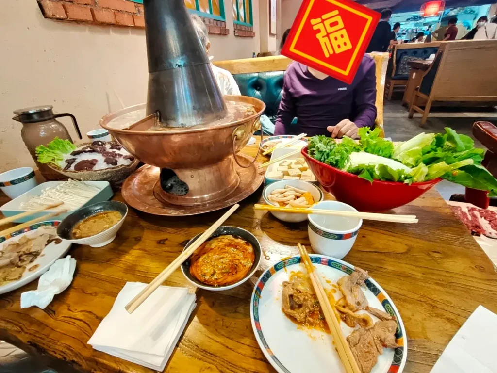 Eating Manchu Hot Pot is a core feature of this comprehensive Jilin City travel guide.
Jilin City travel guide
things to do in Jilin City
Jilin City itinerary
Jilin rime ice
Wusong Dao
Vanke Songhua Lake ski resort
Manchu copper hot pot
Wula Street Manchu Copper Hot Pot