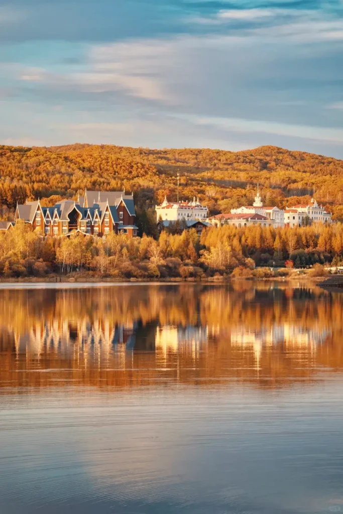 Mudanjiang travel guide
Things to do in Mudanjiang
Mudanjiang itinerary
Jingpo Lake
China Snow Town
Siberian Tiger Park